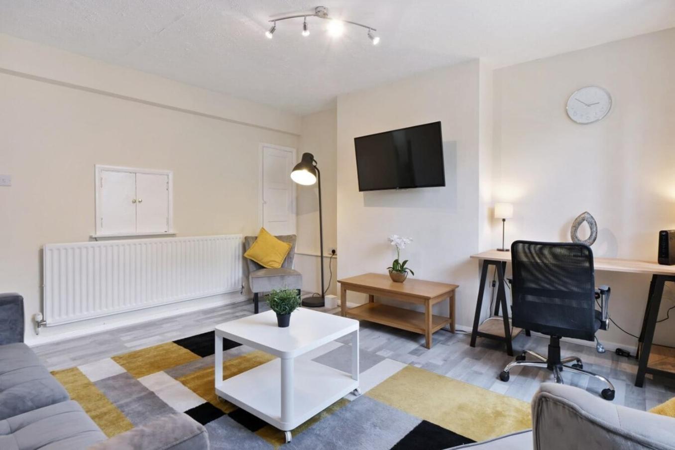 The Serene 2-Bedroom Flat W Free Street Parking Sutton  Ngoại thất bức ảnh